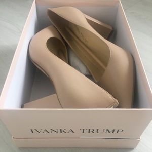 Ivanka Trump nude heels